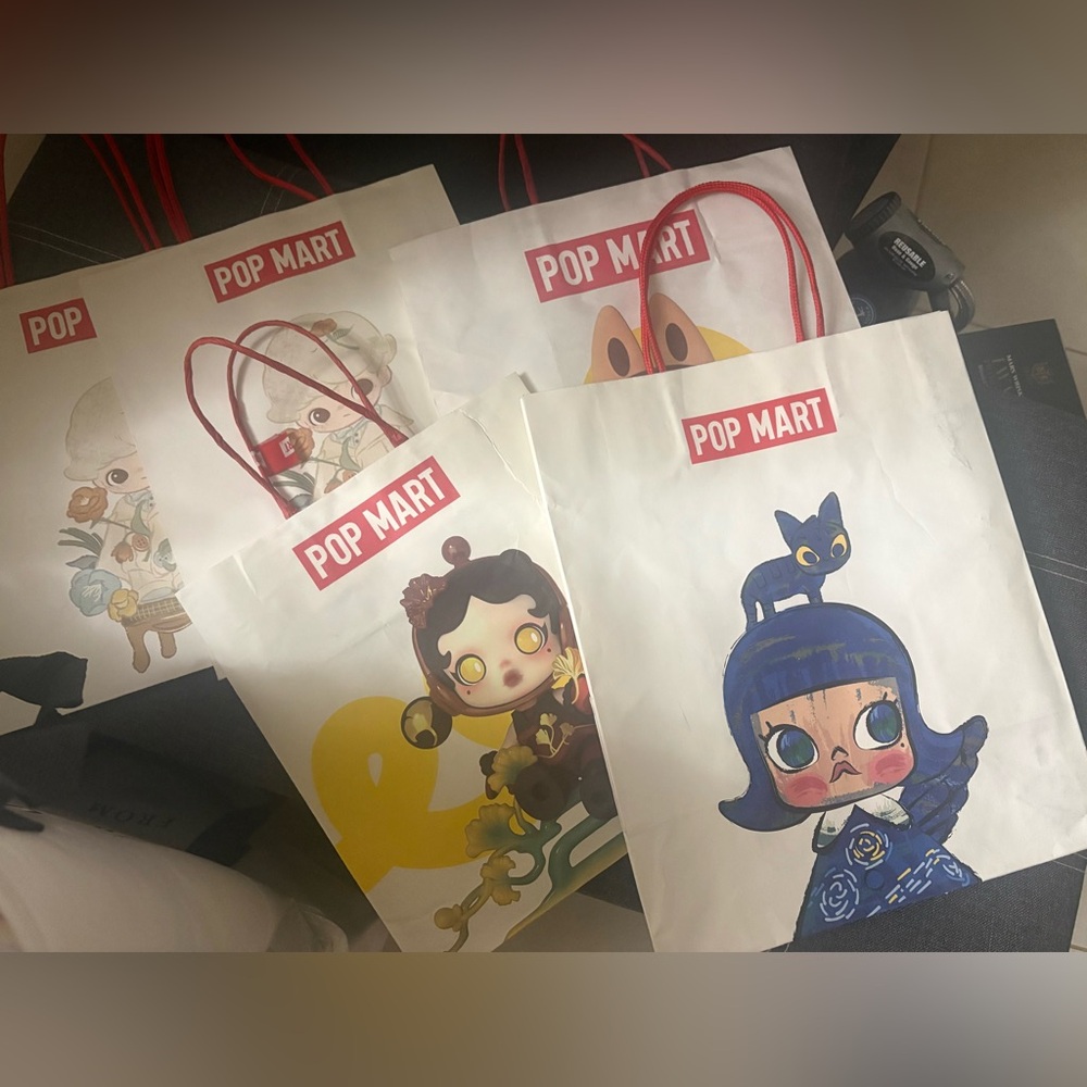Popmart Shopping Bags- 3 small and 2 medium, take all for $25